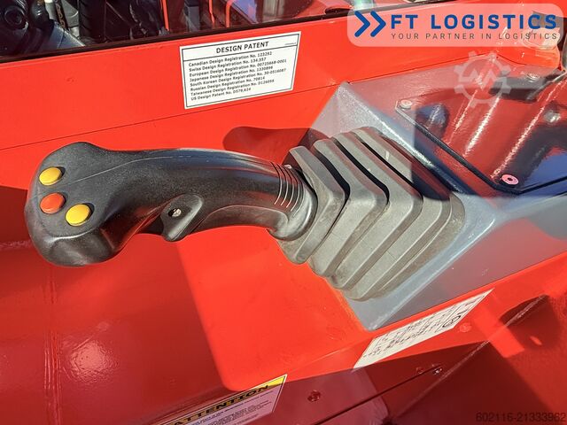 Stivuitor cu patru direcții Combilift C3000GST GAS TRIPLEX 8300 FREE LIFT TOP1