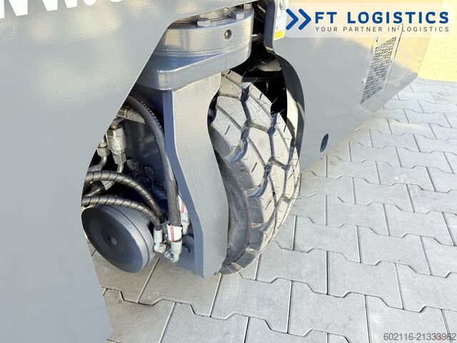 Stivuitor cu patru direcții Combilift C3000GST GAS TRIPLEX 8300 FREE LIFT TOP1