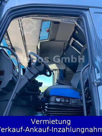 Hazardous materials truck VOLVO FH 500 - Euro 6-ADR-I-Shift-I-Park cool