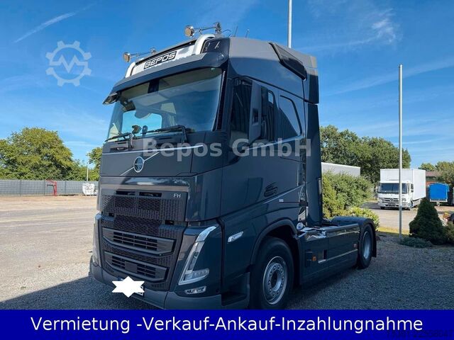 Hazardous materials truck VOLVO FH 500 - Euro 6-ADR-I-Shift-I-Park cool