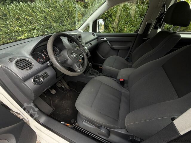 Microbuz VW Caddy Maxi 1.6 Tdi 5 Sitze Rollstuhlrampe Klima