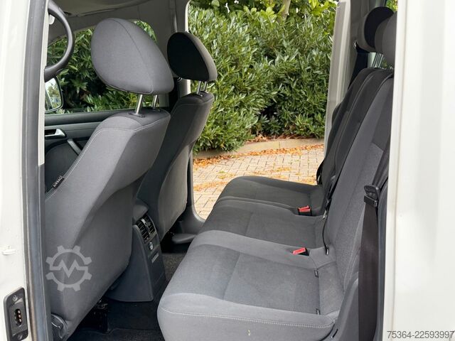 Microbuz VW Caddy Maxi 1.6 Tdi 5 Sitze Rollstuhlrampe Klima
