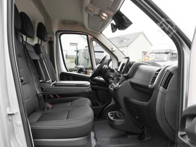 Dobozos furgon Iveco E SuperJolly J35F20EV