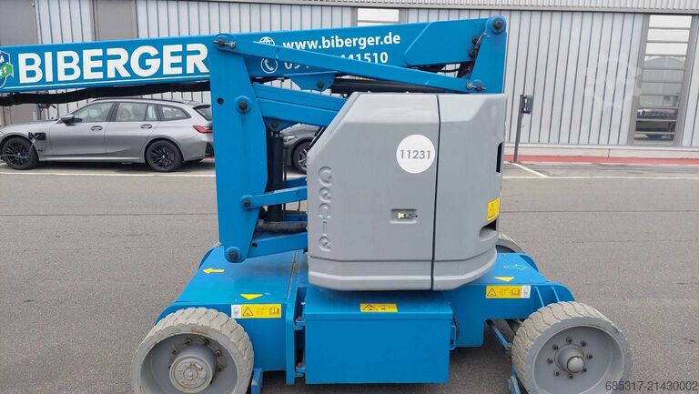 Csuklós gém Genie Z34/22N