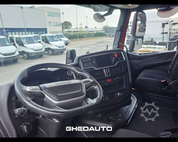 Tractor estándar IVECO TRATTORE STRADALE IVECO S-WAY 480 CON ADR
