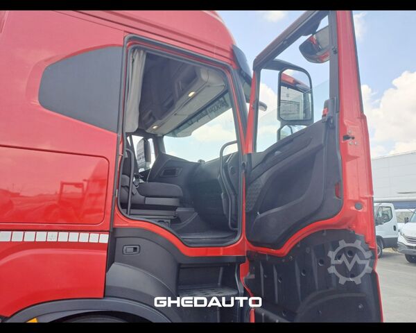 Tractor estándar IVECO TRATTORE STRADALE IVECO S-WAY 480 CON ADR