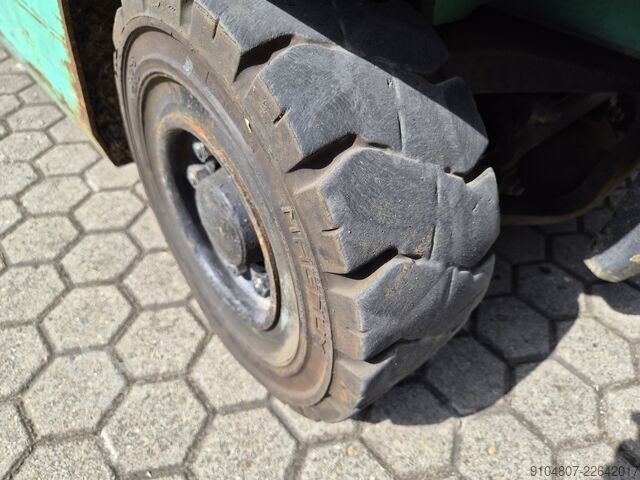 Gaffeltruck Mitsubishi FB20CN, Triplexmast, Freelift, Sideshift