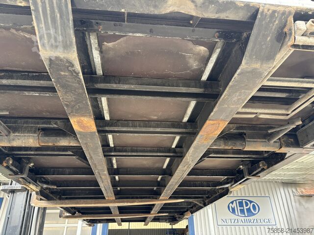 Byttekarosseri åbent Kögel BDF Plattform Multilock Teleskopstützen