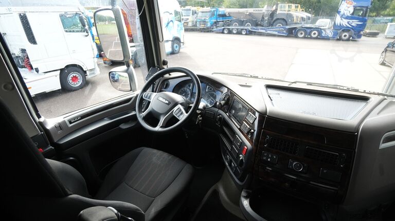  DAF XF 480 SSC tractor unit 550.800KM