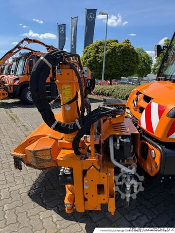  Mercedes-Benz Unimog U 319