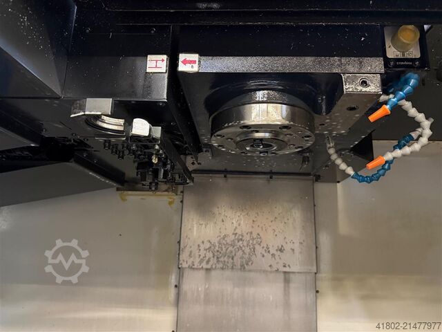 Obráběcí centrum - vertikální DOOSAN DNM 6700