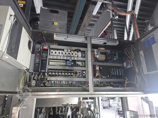 KHS Innoket KL2040/120-30 LM GT koudlijm/natte lijm etiketteermachine (2004) KHS Kaltleim / Nassleimetikettierer