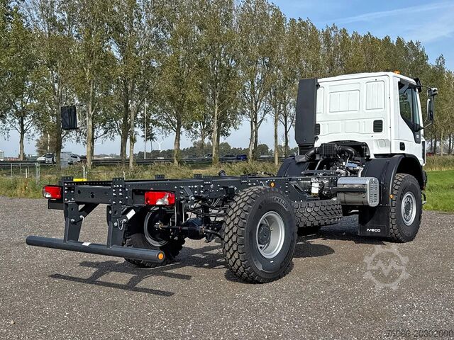 Chassis met cabine Iveco EuroCargo 150 E25WS-4150 Chassis Cabin