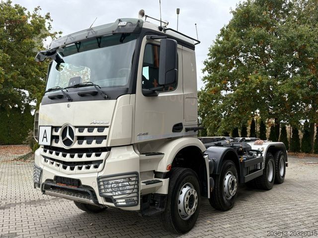 Haakarm vrachtwagen MERCEDES-BENZ Arocs 4145 8x4 Abrollkipper MEILLER RS 26.60L