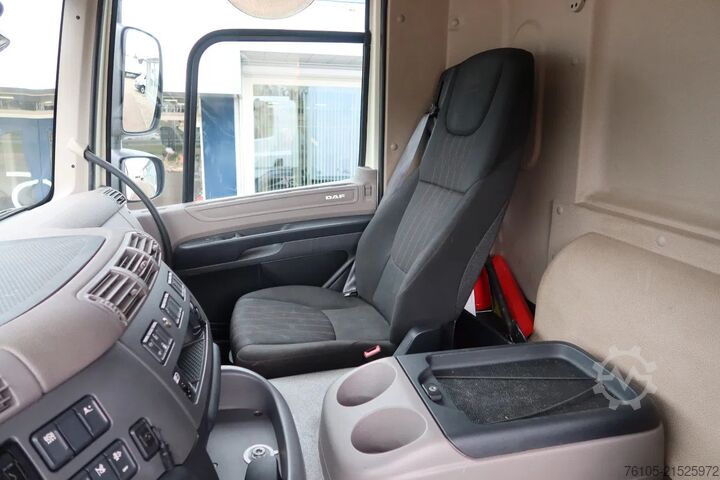 Gekoeld/bevroren transport DAF CF 320 Koel/Vries + klep 2000 kg Carrier Silenc...