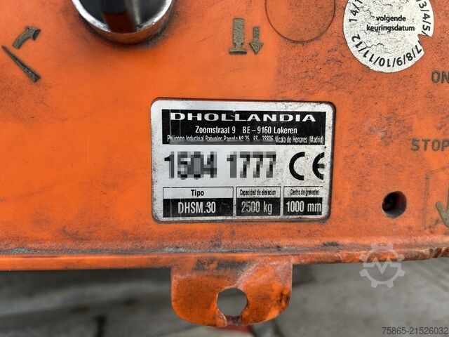 Gekoeld/bevroren transport Krone / SOR Iberica -S3E / Carrier Vector 1550 / Kuhl...