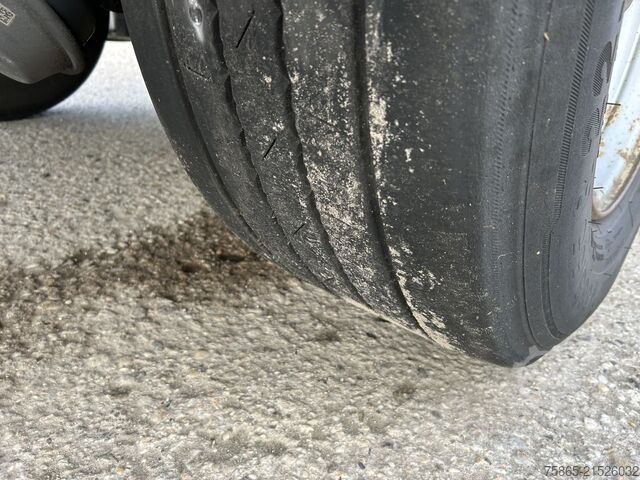 Gekoeld/bevroren transport Krone / SOR Iberica -S3E / Carrier Vector 1550 / Kuhl...