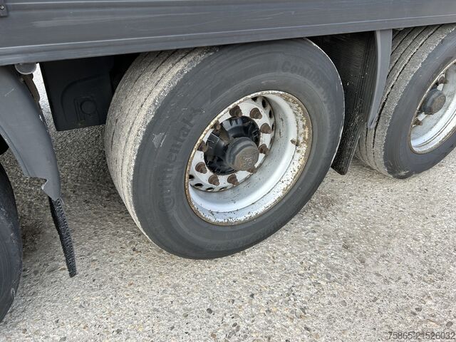 Gekoeld/bevroren transport Krone / SOR Iberica -S3E / Carrier Vector 1550 / Kuhl...