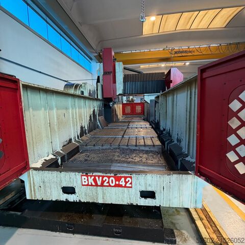 Függőleges megmunkáló központ KENT BKV20-42