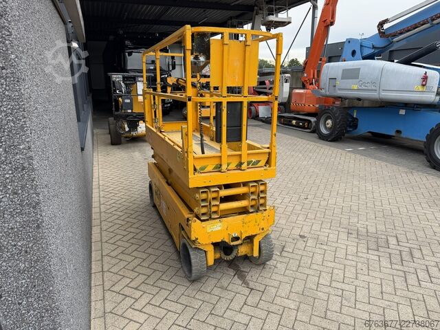  GENIE GS-2032 schaarlift schaar hoogwerker 2014 8mtr werkhoogte