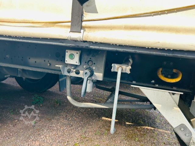 Brandalı açık yarı römork KÄSSBOHRER Schiebeplanen Auflieger