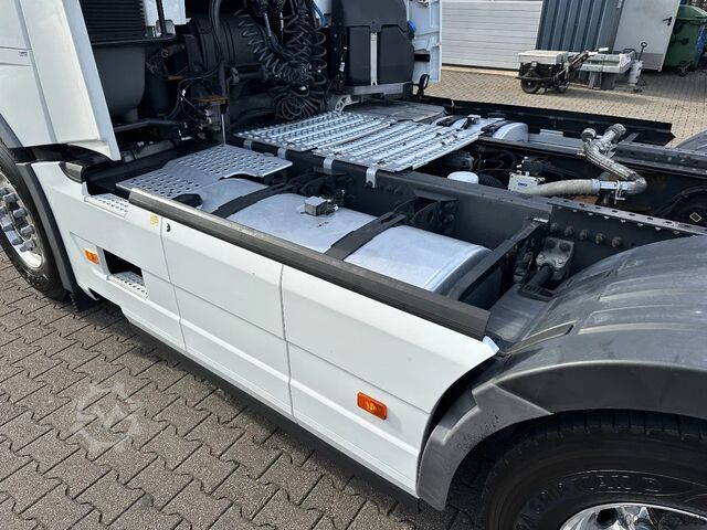 Standaard-SZM Volvo FH 13.540 XL 6x2 Retarder / 583 Tkm / 2 Tank / ...