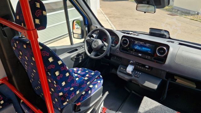 Minibusz MERCEDES-BENZ 517 / 515 Frontniederflur mit Ada Systeme