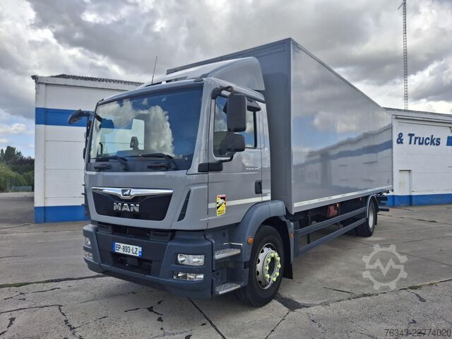 Kassevogn MAN TGM 18-290 BL  - E6 - RIDEAU A DROITE