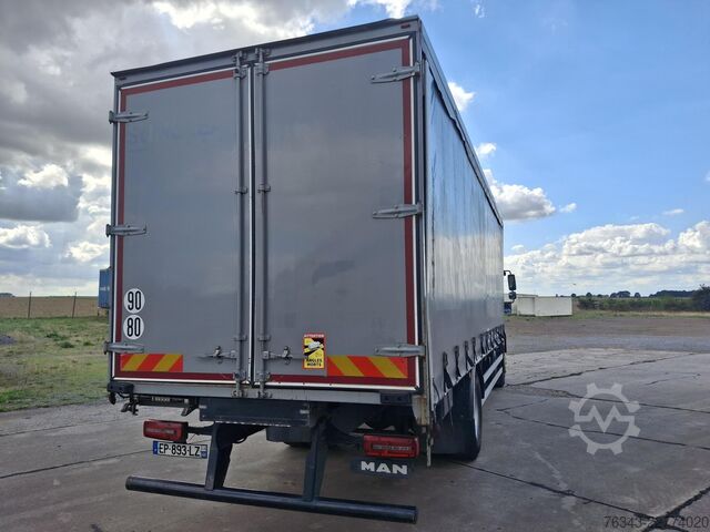 Kassevogn MAN TGM 18-290 BL  - E6 - RIDEAU A DROITE