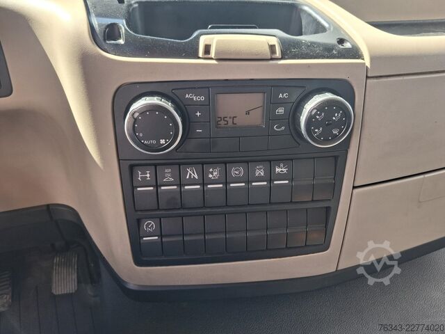 Kassevogn MAN TGM 18-290 BL  - E6 - RIDEAU A DROITE