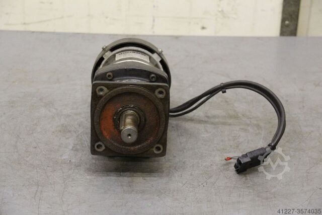Motorreductor 0,5 kW 180 omw/min 24 volt Gansow IBC 12829 / ZF12