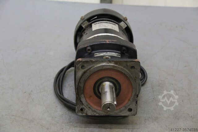 Motorreductor 0,5 kW 180 omw/min 24 volt Gansow IBC 12829 / ZF12