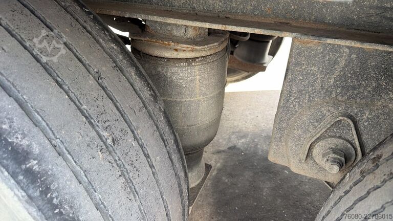 Platte bak Krone SD27 (BELGIAN TRAILER / DRUM BRAKES / FREINS TA...