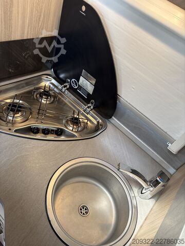 Camper semintegrato Fiat Ducato Weinsberg Carasuite 650MF del 2020 | Manuale | Posti letto: 5
