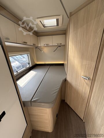 Camper semintegrato Fiat Ducato Weinsberg Carasuite 650MF del 2020 | Manuale | Posti letto: 5