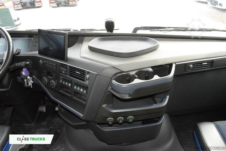 Standard tractor unit VOLVO FH 460 Globetrotter XL Varios i-Save