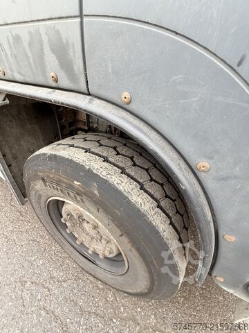 Speciális rendeltetésű teherautó SCANIA TGA 33.400