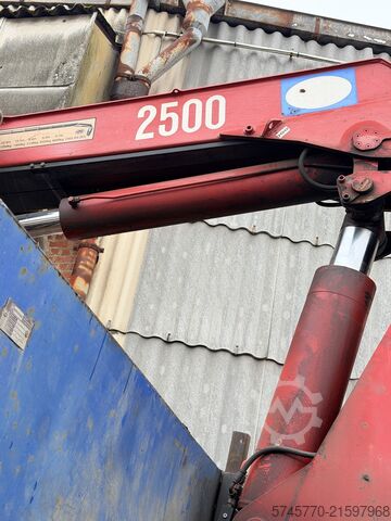 Speciális rendeltetésű teherautó SCANIA TGA 33.400