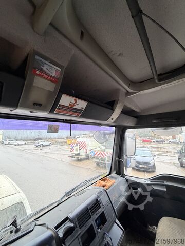 Speciális rendeltetésű teherautó SCANIA TGA 33.400