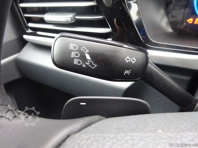 Furgon blaszak FORD Transit Connect Limited L2 Kasten Aut AHK Kamera