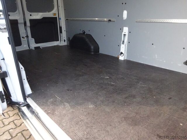 Furgon blaszak FORD Transit Kasten 350 L3H2 Trend 130PS Express-Line