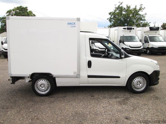 Koelwagen met geïsoleerde laadbak FIAT Doblo 1.3  *Tiefkühler*Euro5*ATP-12-2026*