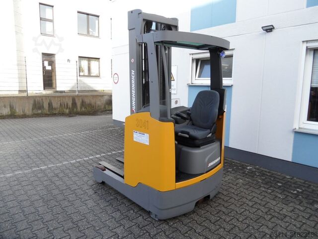Reach Truck Jungheinrich ETV 216 - NEUE Batterie - alle Räder neu!