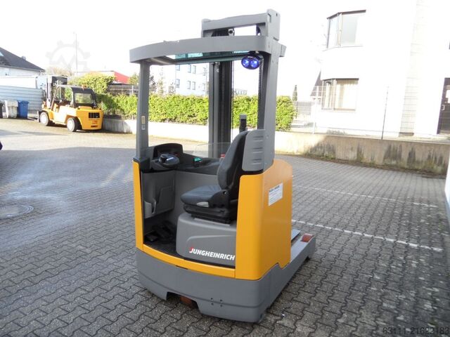 Reach Truck Jungheinrich ETV 216 - NEUE Batterie - alle Räder neu!