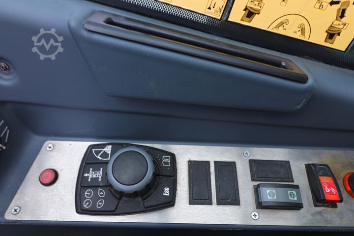 Teleskopski utovarivač Merlo RTH 5.18