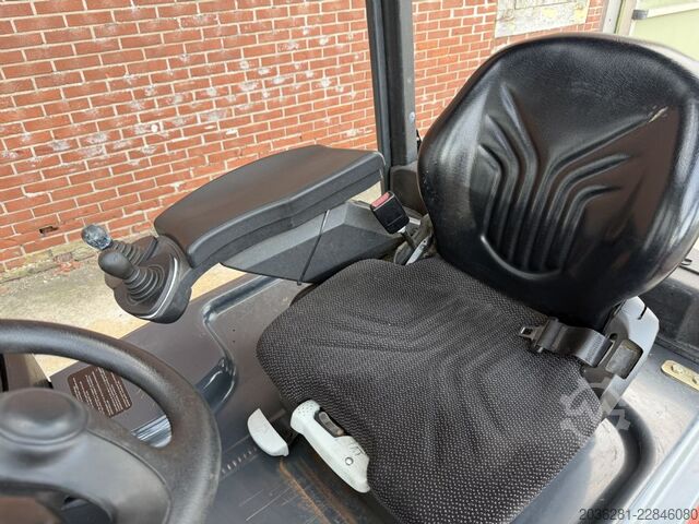 Carrello elevatore elettrico a 4 ruote Linde E20PHL-00