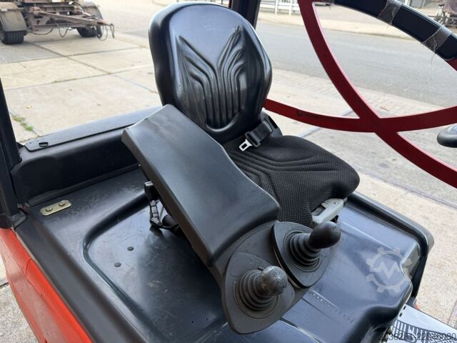 Carrello elevatore elettrico a 4 ruote Linde E20PHL-00