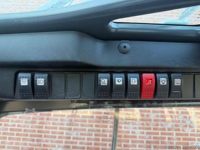Elektro 4 Rad-Stapler Linde E25L-01