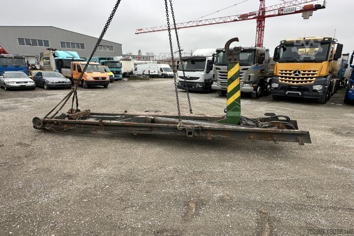 Camión volquete Volvo FM12-460 8x4 Kipper