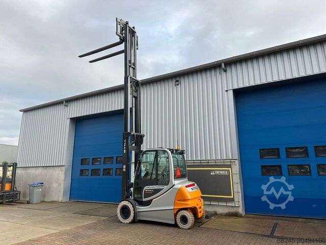 VS-22473 Carrello elevatore elettrico triplex Still RX60-50 con allargatore forche STILL RX60-50